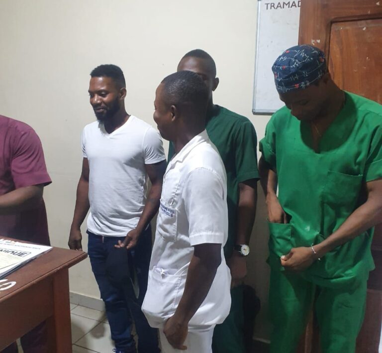 Stéphane Sessegnon à l'hôpital pour voir les victimes