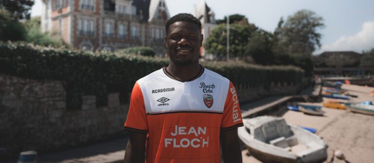 Tosin Aiyegun sous le maillot Lorientais