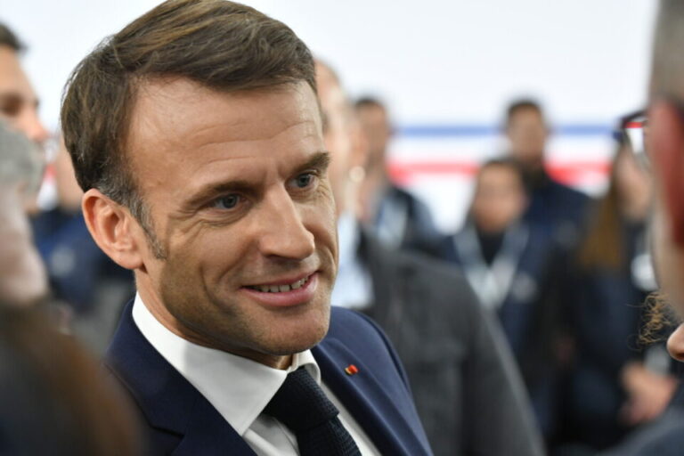 emmanuel-macron-960x640