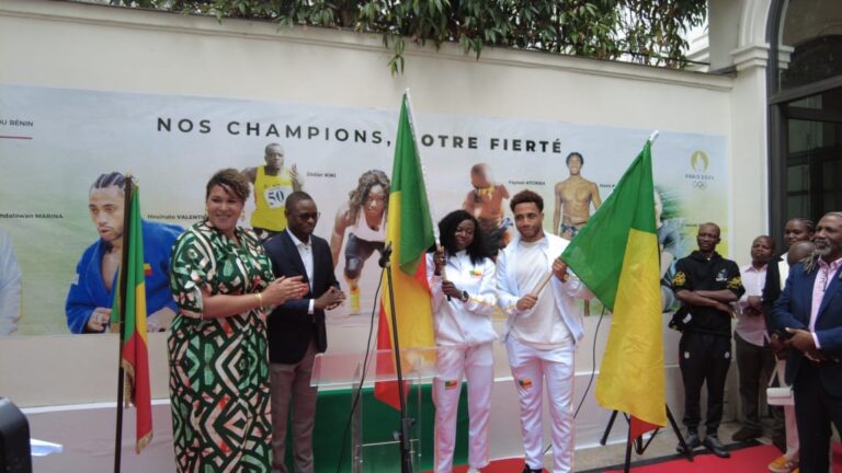 France Remise de Drapeau à l'ambassade du Bénin en France @Ministère des Sports