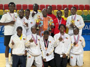 PHOTO DE FAMILLE AU GHANA AVEC LE PRÉSIDENT ASSOGBA