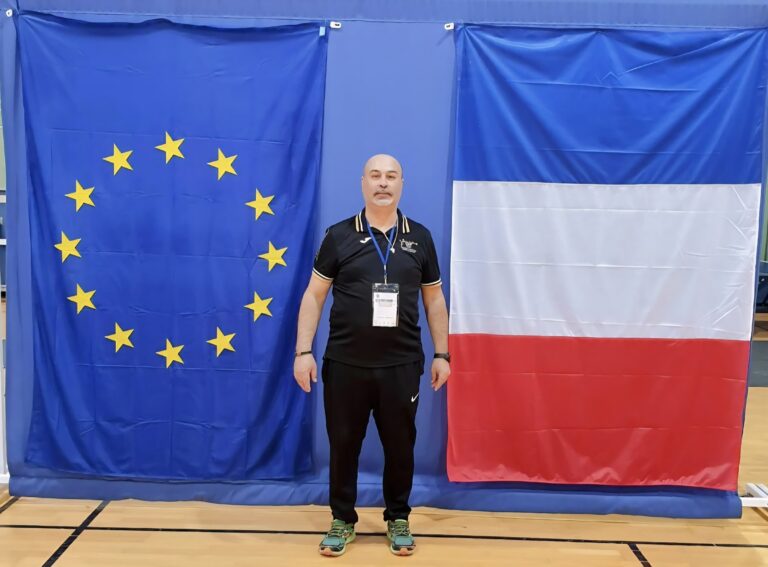Abdelilah Oujarti, meilleur arbitre du Monde de la discipline