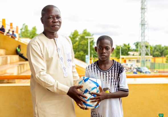 Talent Pur remettant le prix de fair-play