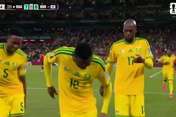Célébration du buteur Sud-Africain @Capture