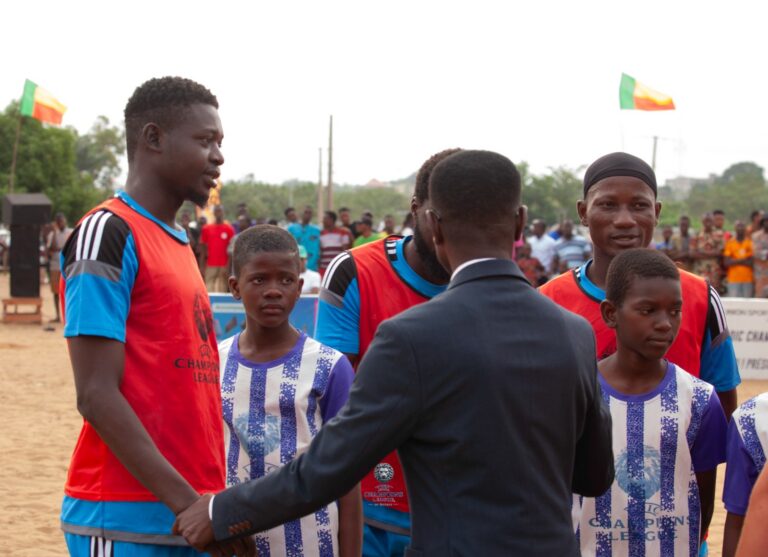 Le président Loïc salue les champions en titre